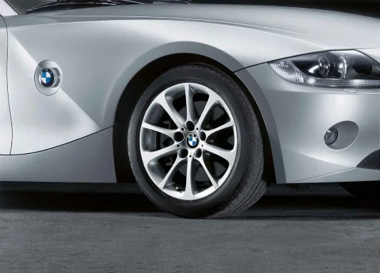 BMW Alufelge Sternspeiche 200 silber 8Jx17 ET46 Z4 E85/E86 Vorderachse / Hinterachse