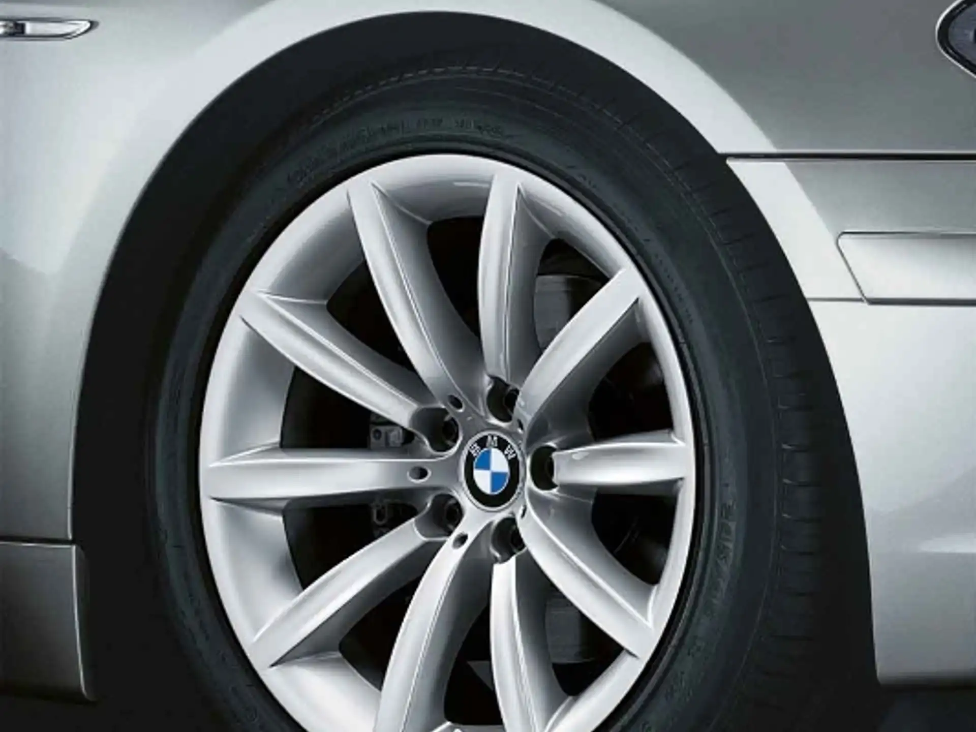BMW Alufelge Sternspeiche 231 silber 9Jx19 ET24 7er E65/E66/E68 Vorderachse