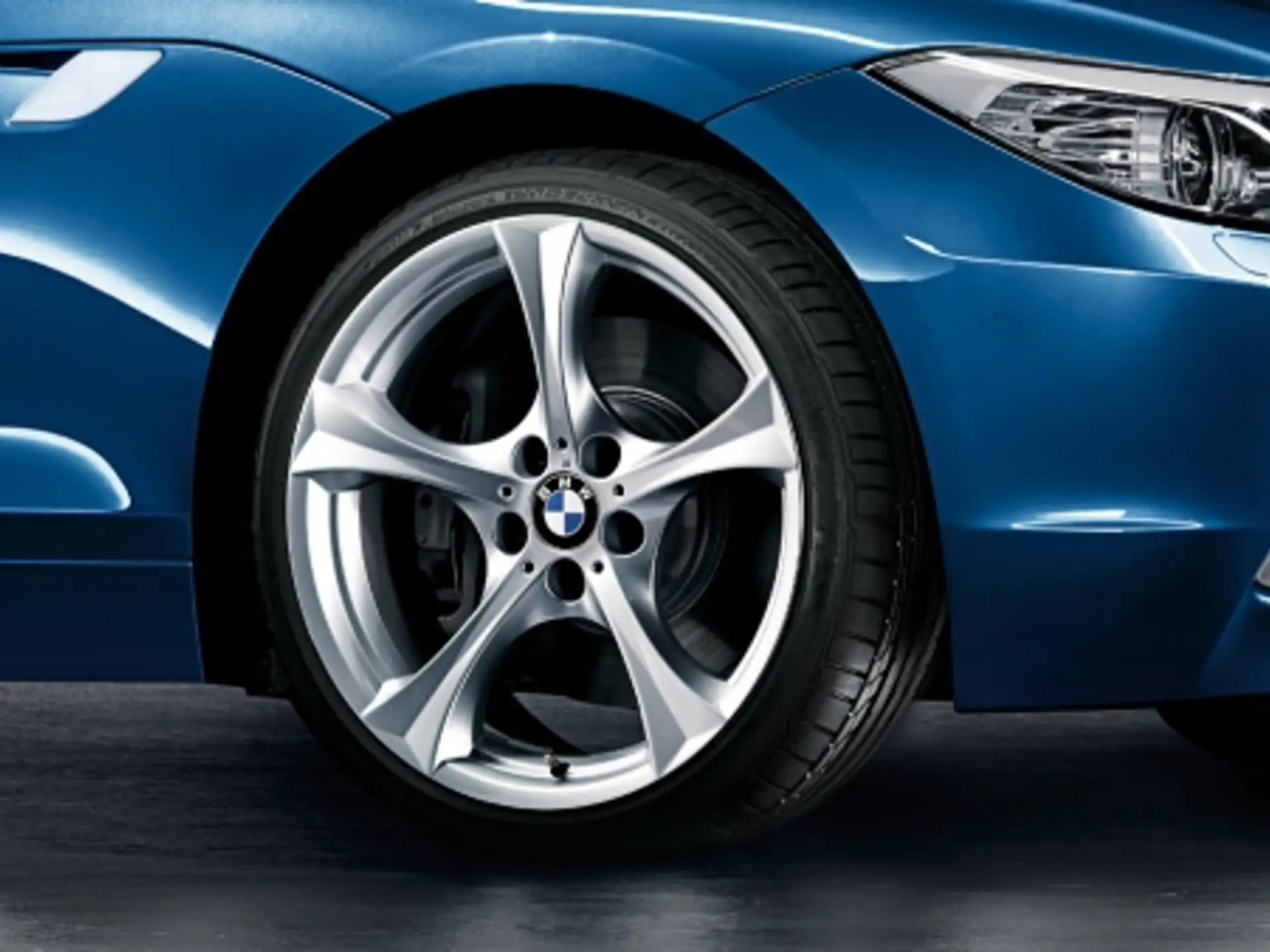 BMW Alufelge Sternspeiche 276 silber 8Jx18 ET29 Z4 E89 Vorderachse