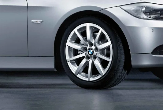 BMW Alufelge Sternspeiche 286 silber 8,5Jx17 ET39 3er E90/E91/E92/E93 Hinterachse