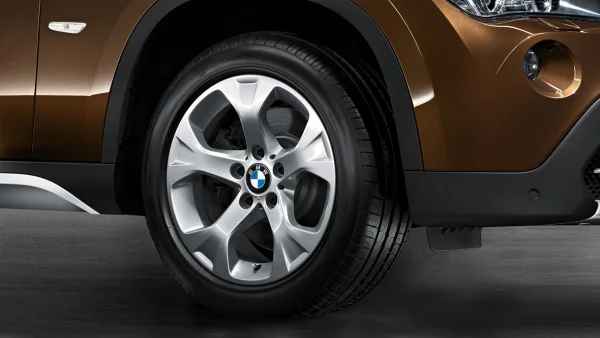 BMW Alufelge Sternspeiche 317 silber 7,5Jx17 ET34 X1 E84 Vorderachse/Hinterachse