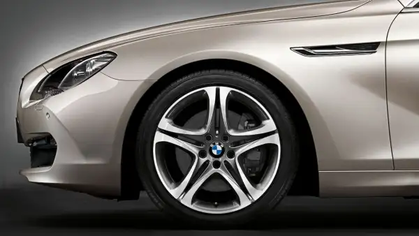 BMW Alufelge Sternspeiche 367 silber/glanzgedreht 8,5J ET33 5er F