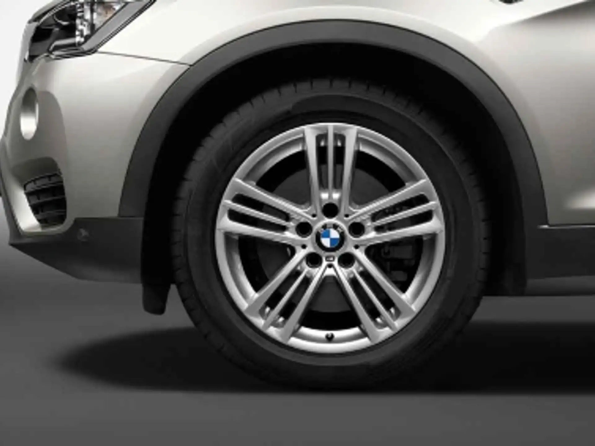 BMW Alufelge Sternspeiche 368 silber 8Jx18 ET43 X3 F25 X4 F26 Vorderachse/Hinterachse