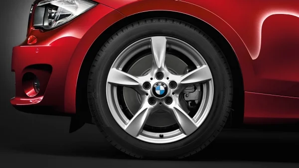 BMW Alufelge Sternspeiche 371 silber 7Jx17 ET47 1er E81/E82/E87/E88 Vorderachse/Hinterachse