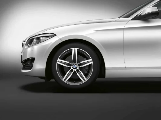 BMW Alufelge Sternspeiche 379 bicolor (orbitgrau / glanzgedreht) 7,5J x 17 ET 54 Vorderachse / Hinterachse