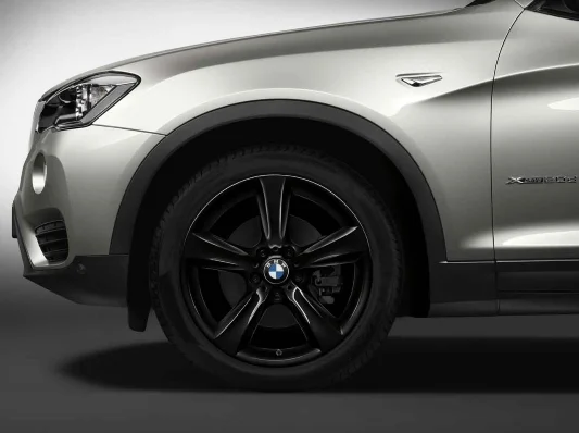 BMW Alufelge Sternspeiche 606 schwarz 19 Zoll Hinterachse