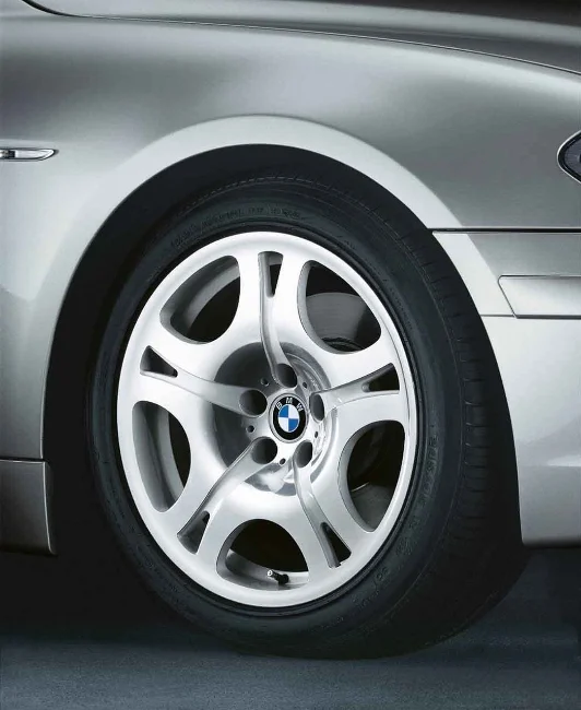 BMW Alufelge Sternspeiche 92 10J x 19 ET 24 Silber Hinterachse