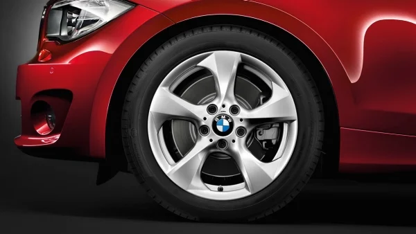 BMW Alufelge Streamline 370 silber 7J x 17 ET 47 Vorderachse (linke Fahrzeugseite)