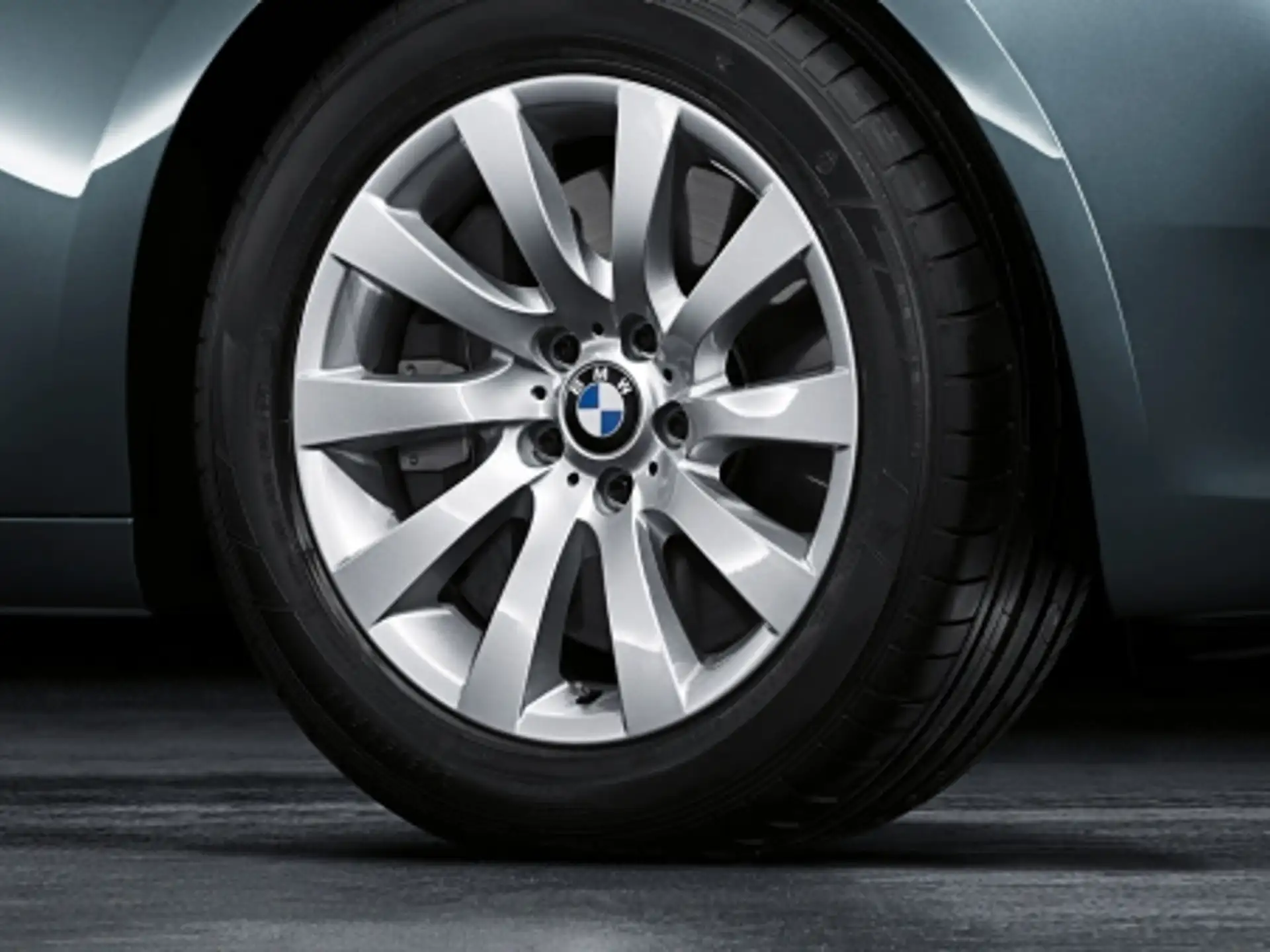 BMW Alufelge Turbinen-Styling 271 silber 8Jx18 ET30 5er F07 7er F01/F02