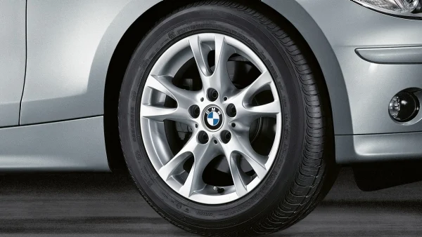 BMW Alufelge V-Speiche 255 silber 7Jx16 ET44 1er E81/E82/E87/E88 Vorderachse / Hinterachse