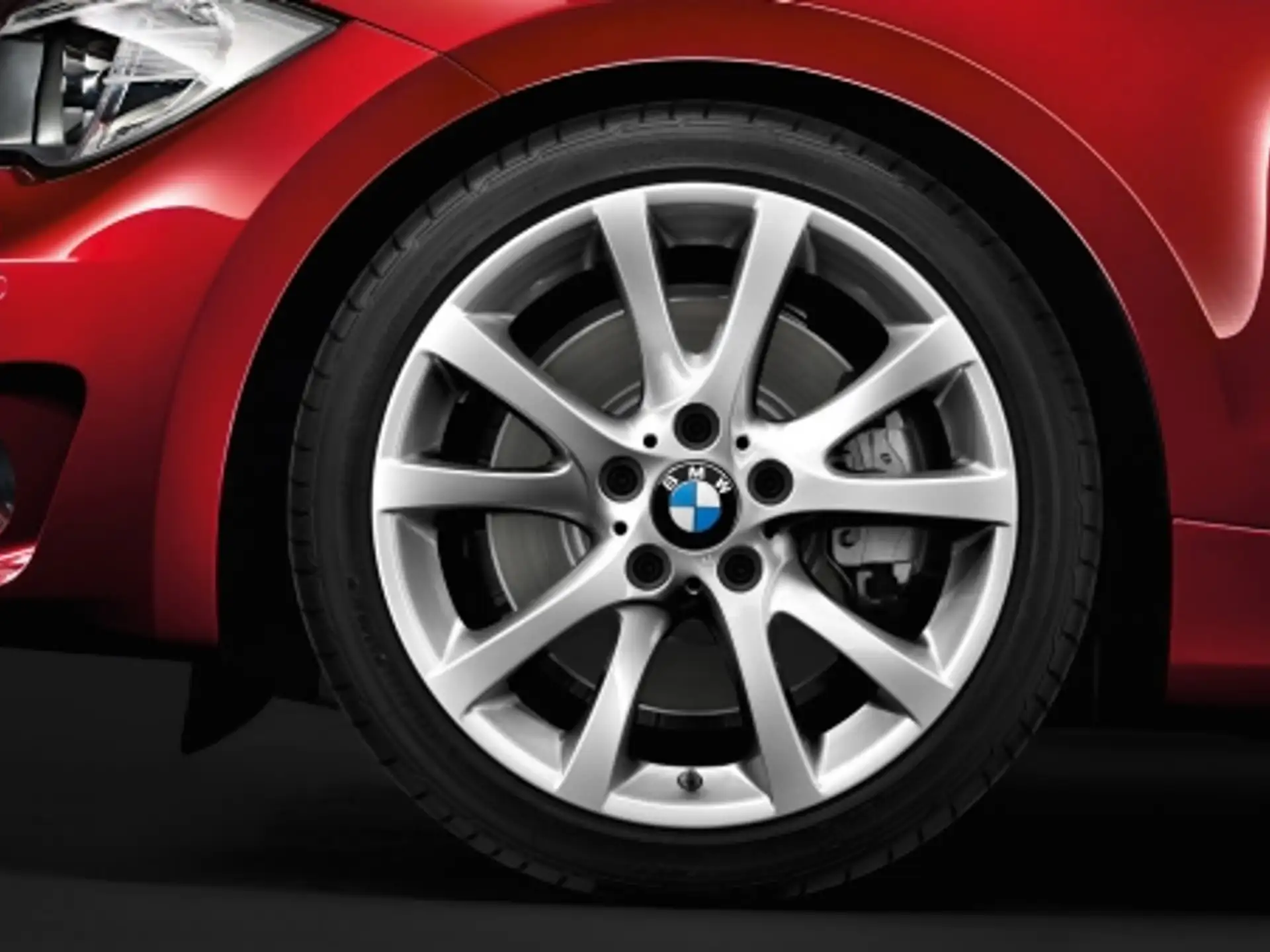BMW Alufelge V-Speiche 372 silber 7,5Jx18 ET49 1er E81/E82/E87/E88 Vorderachse