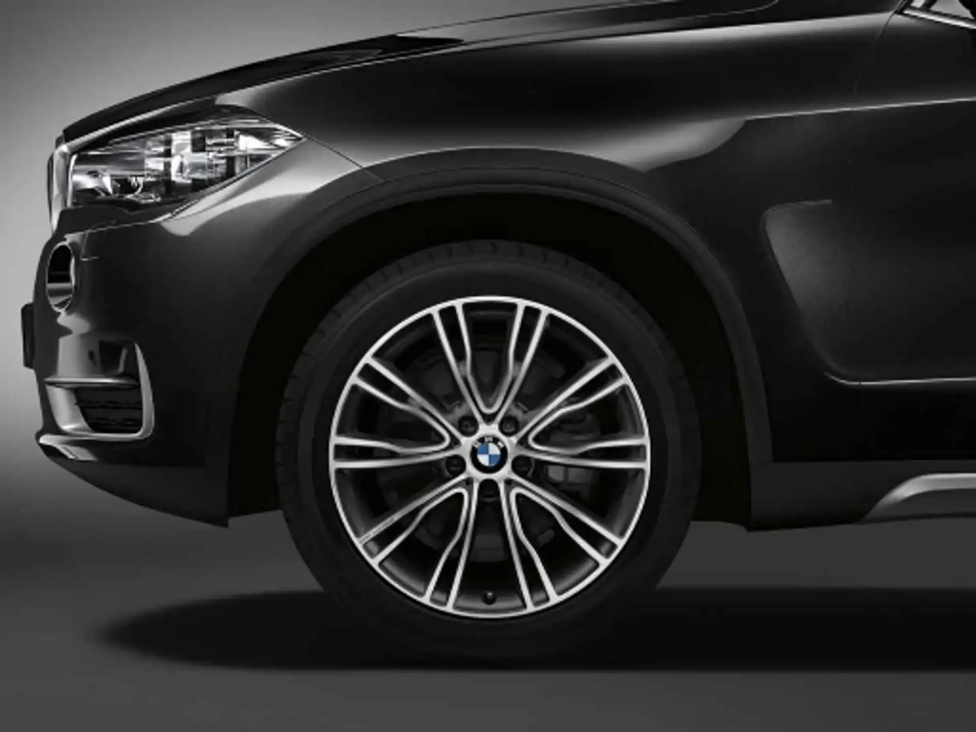 BMW Alufelge Individual V-Speiche 551 orbitgrau/glanzgedreht 10Jx20 ET40 X5 F15 X6 F16