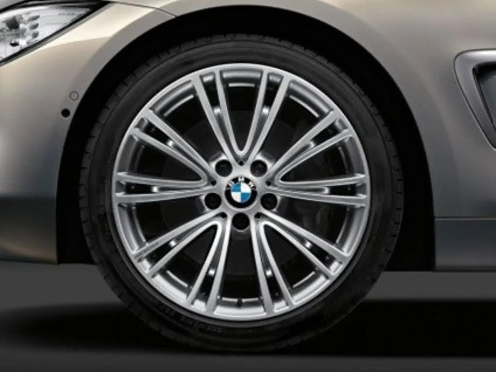 BMW Alufelge Individual V-Speiche 626 8,5Jx19 ET47 3er F30/F31 4er F32/F33/F36