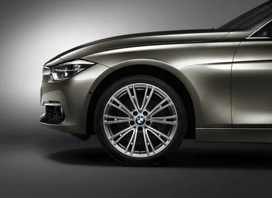 BMW Alufelge Individual V-Speiche 626 silber 8Jx19 ET36 3er F30/F31 4er F32/F33/F36