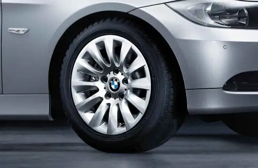 BMW Alufelge Vielspeiche 282 silber 7J ET31 3er E90/E91 Vorderach