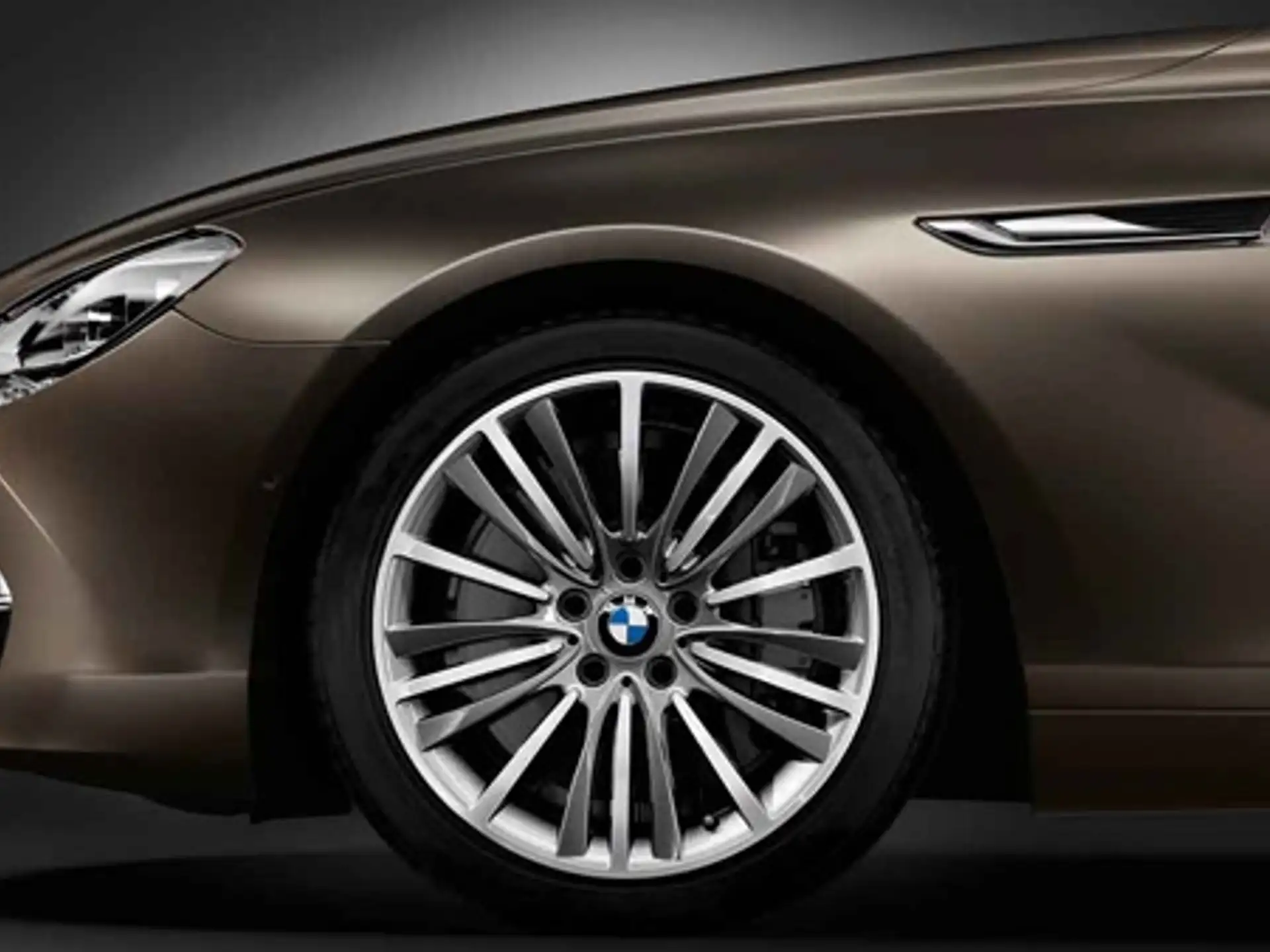 BMW Alufelge W-Speiche 423 silber/glanzgedreht 8,5Jx19 ET33 5er F10/F11 6er F06/F12/F13