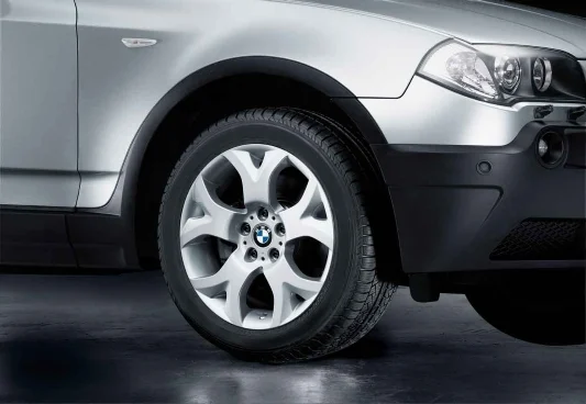 BMW Alufelge Y-Speiche 114 9J x 18 ET 51 Silber Hinterachse
