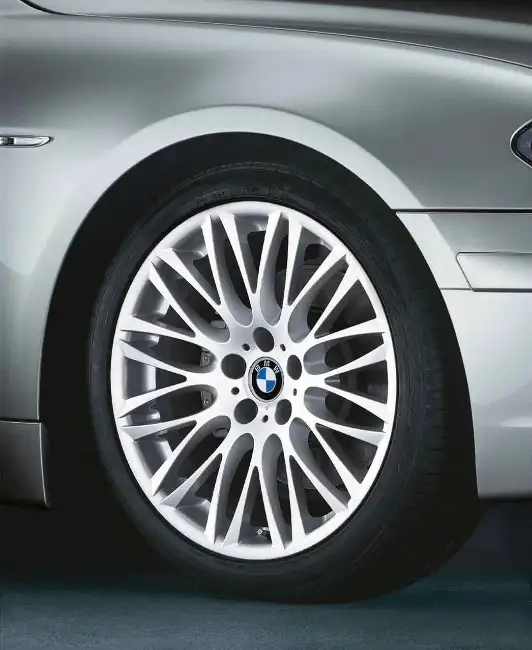 BMW Alufelge Y-Speiche 149 silber 9J ET24 7er E65/E66 Vorderachse
