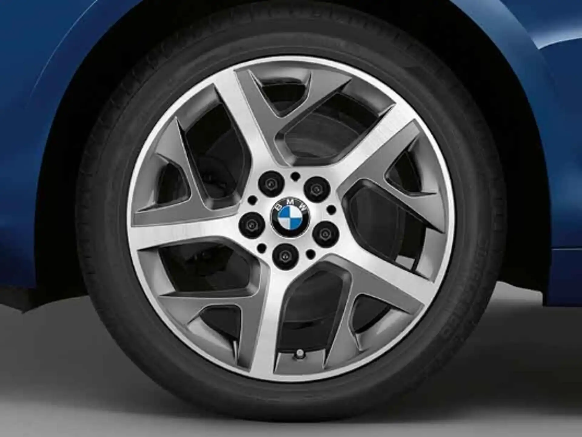 BMW Alufelge Y-Speiche 480 silber/glanzgedreht 7,5Jx17 ET54 2er F45/F46