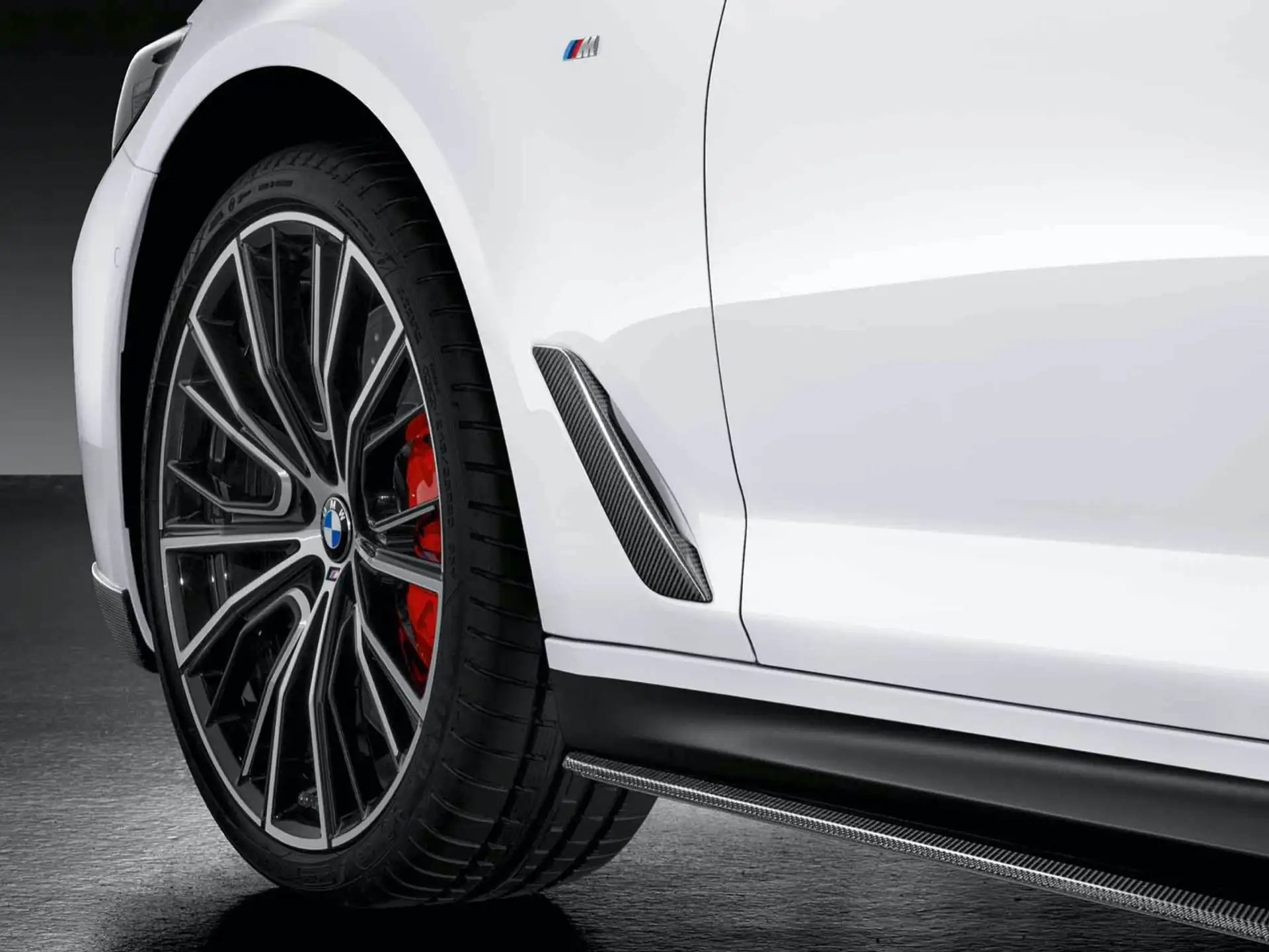 BMW Blende Luftführung Seitenwand Carbon links & rechts 5er G30 G31
