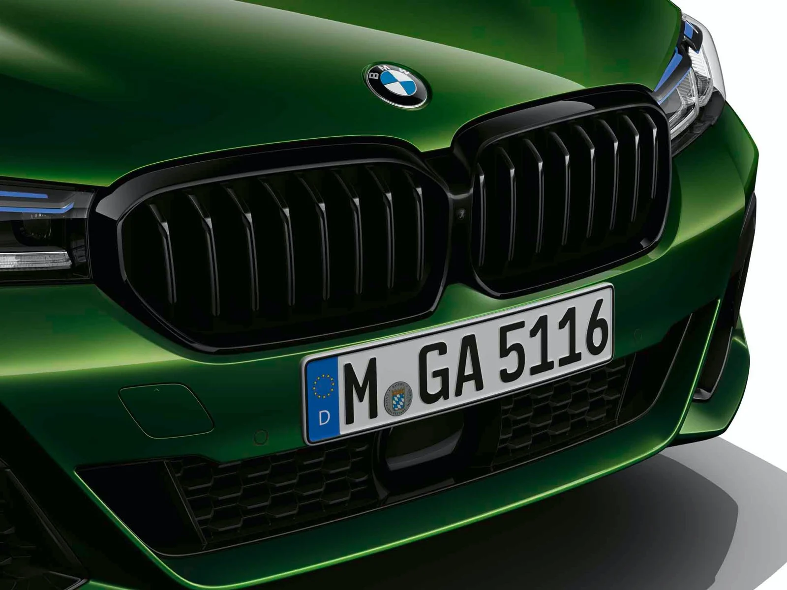 BMW Frontziergitter Shadow Line mit Aussparung ICAM 5er G30 LCI G31 LCI