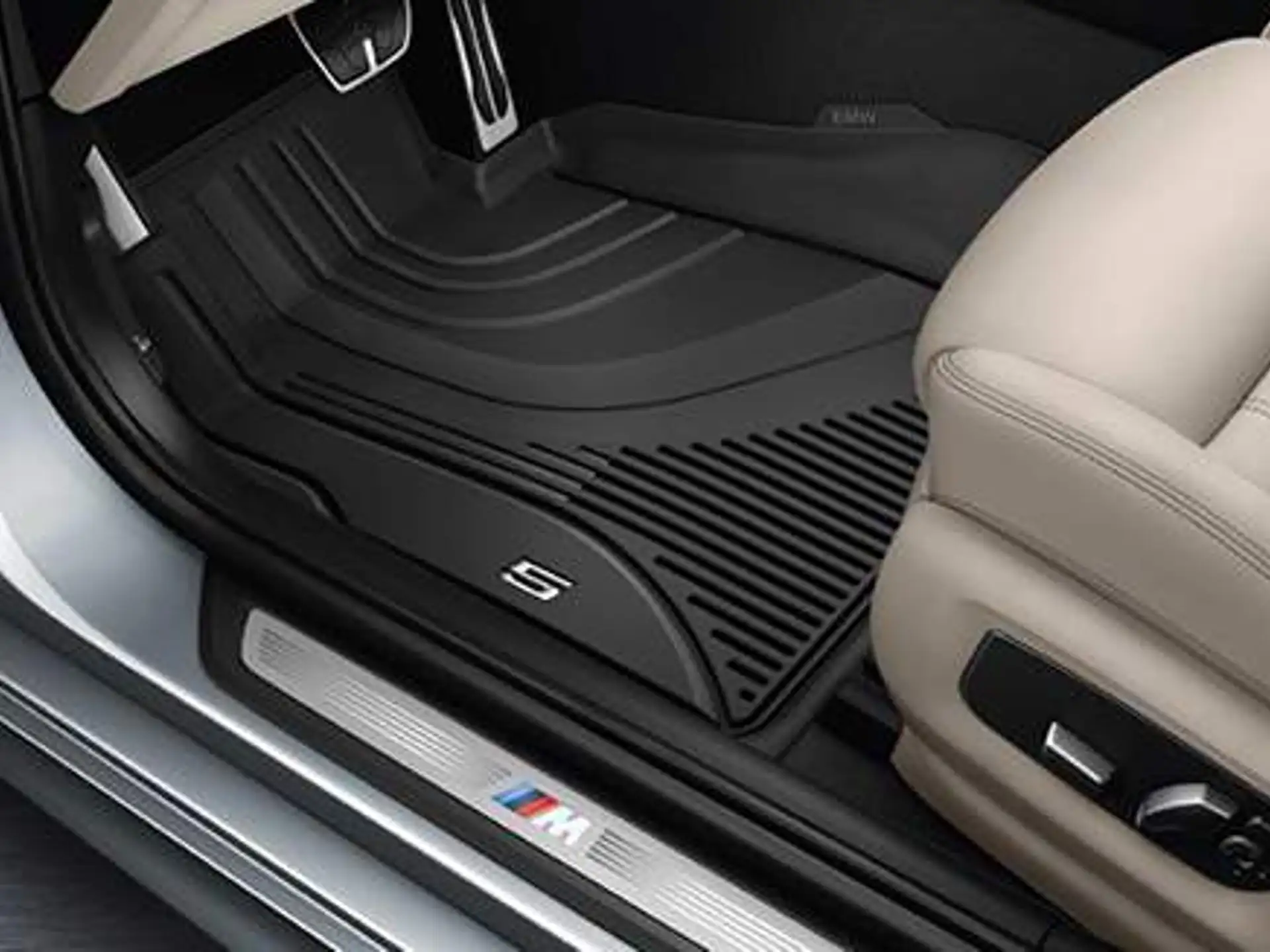 BMW Fußraumwanne Allwetter vorne 5er G30 G31 M5 F90