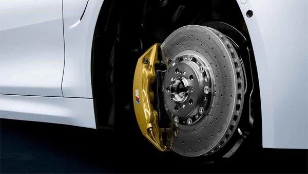 BMW M Performance Nachrüstsatz Carbon-Keramik Bremse M3 F80 M4 F82 F83