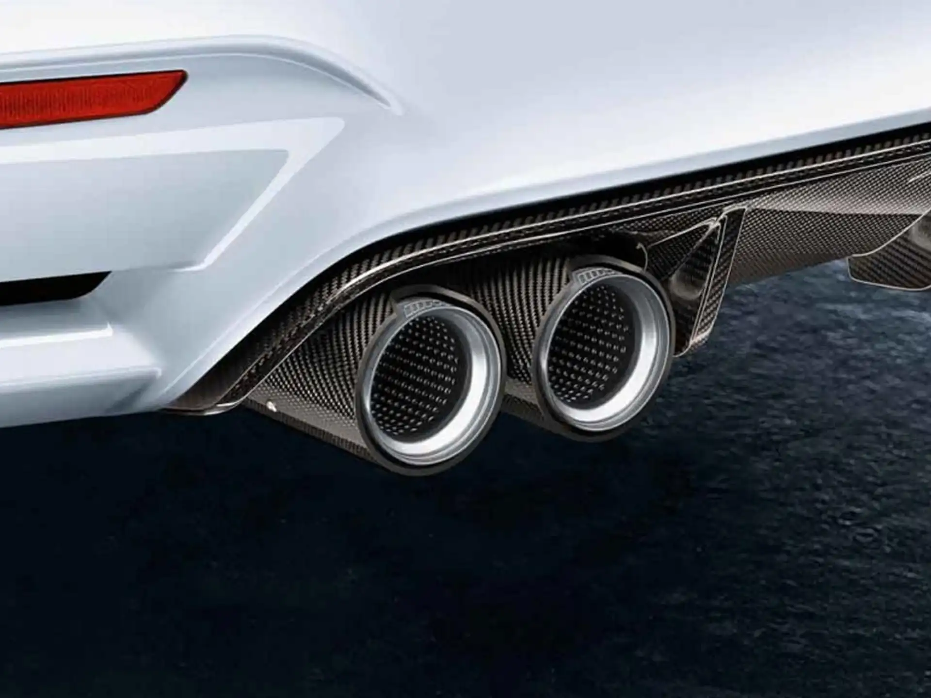 BMW M Performance Endrohrblende Carbon M2 F87 M3 F80 M4 F82 F83