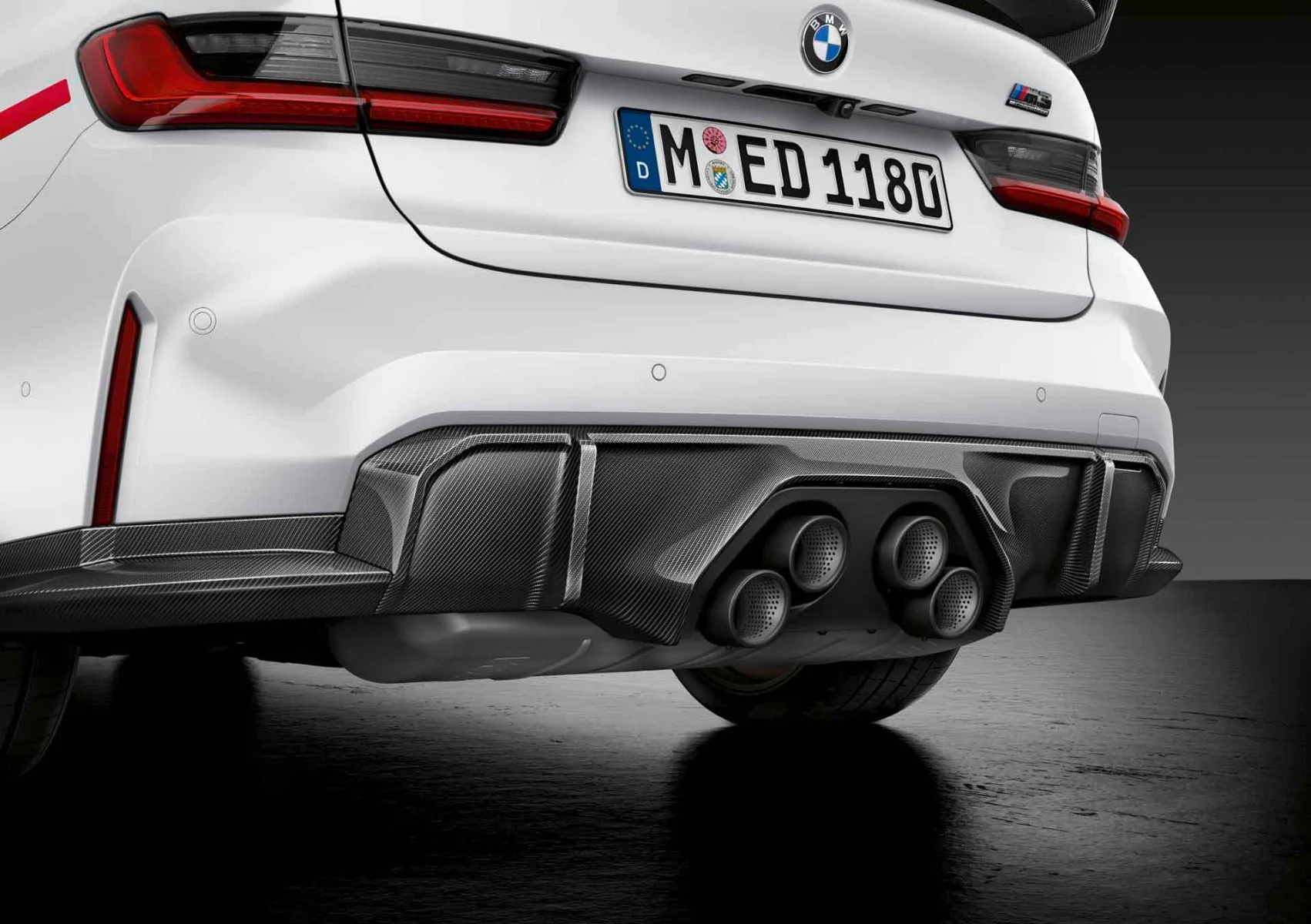 BMW M Performance Heck Winglet Carbon links M4 G82 G83