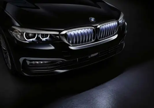 BMW M Performance Frontziergitter Iconic Glow Luxury 5er G30 G31