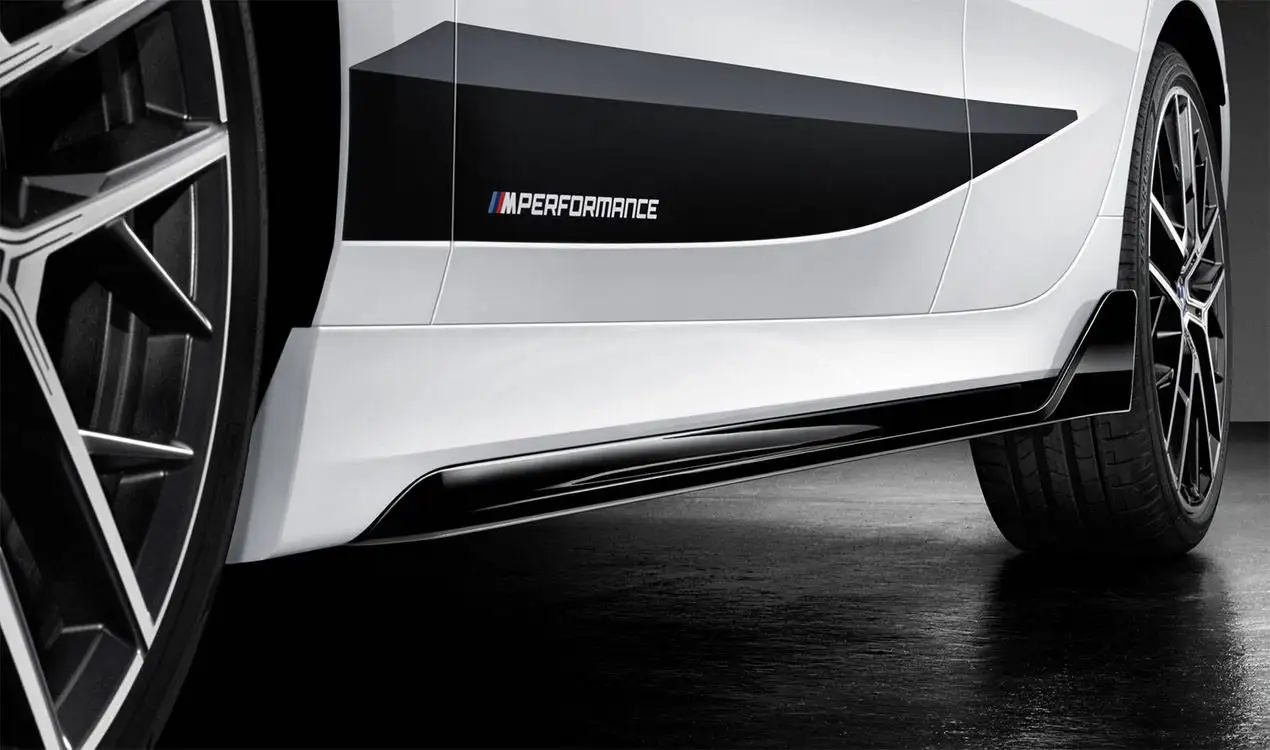 BMW M Performance Schwellereinsatz schwarz hochglanz rechts 1er F