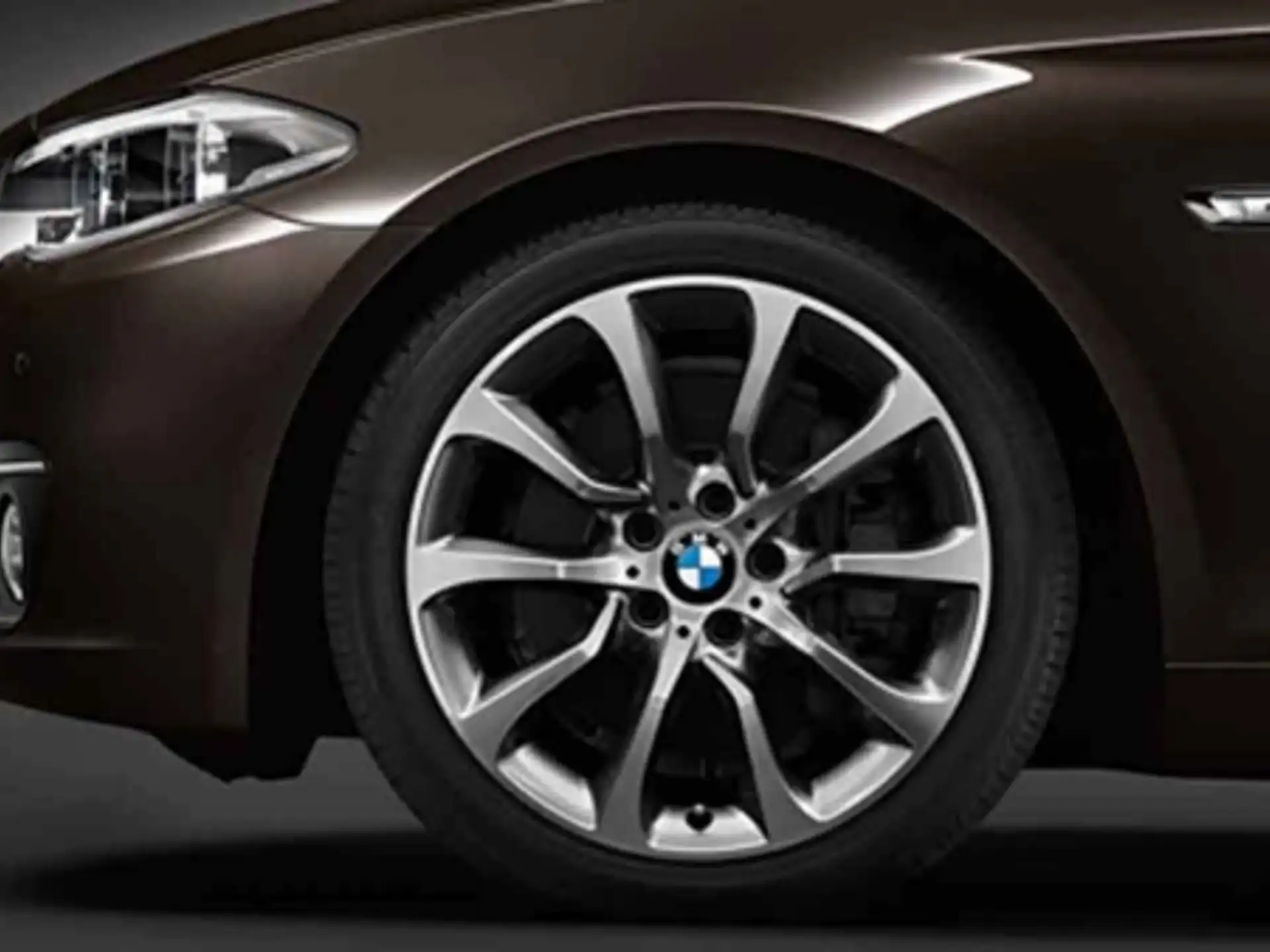 BMW Alufelge Turbinenstyling 453 silber/glanzgedreht 9Jx19 ET44 5er F10 6er F06/F12/F13