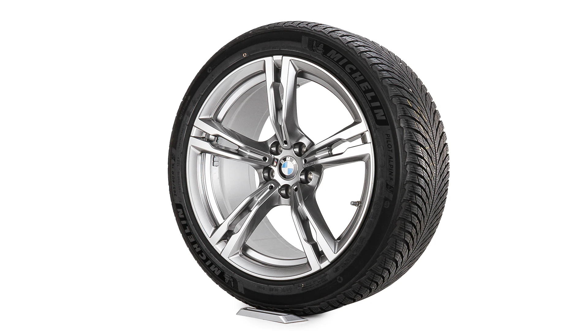 BMW Winterkompletträder M5 F90 19 Zoll Styling 705