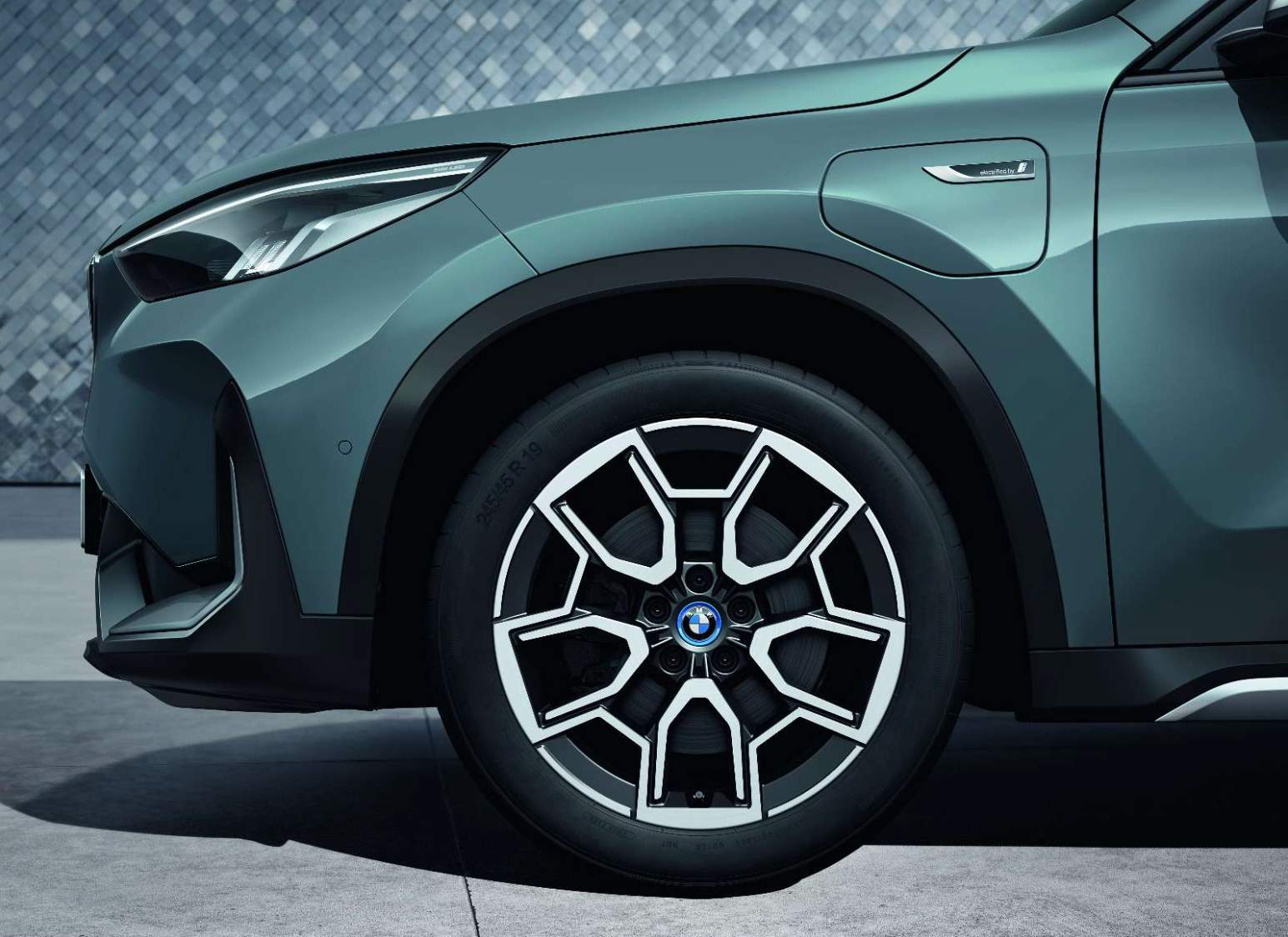 BMW Sommerkompletträder X1 U11 X2 U10 19 Zoll Styling 867