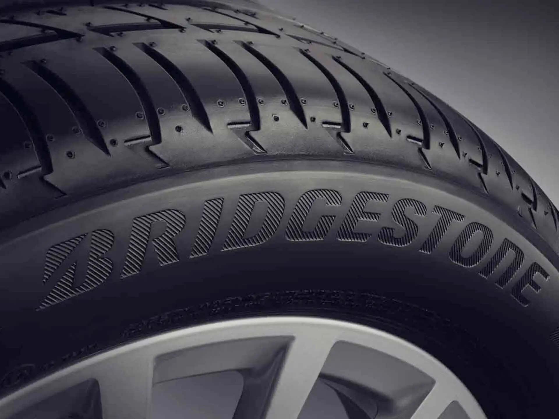 BMW Sommerreifen Bridgestone Turanza 6 Enliten 275/30R21 98Y
