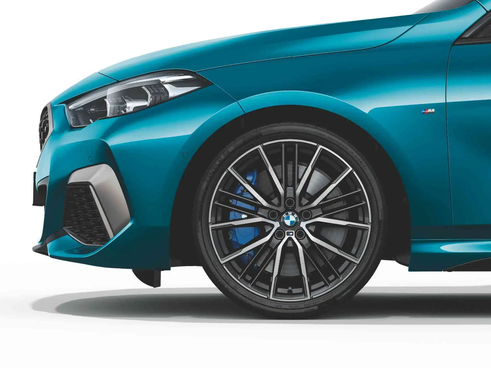 BMW Alufelge Doppelspeiche 552M jet black uni/glanzgedreht 8Jx19 ET54 1er F40 2er F44