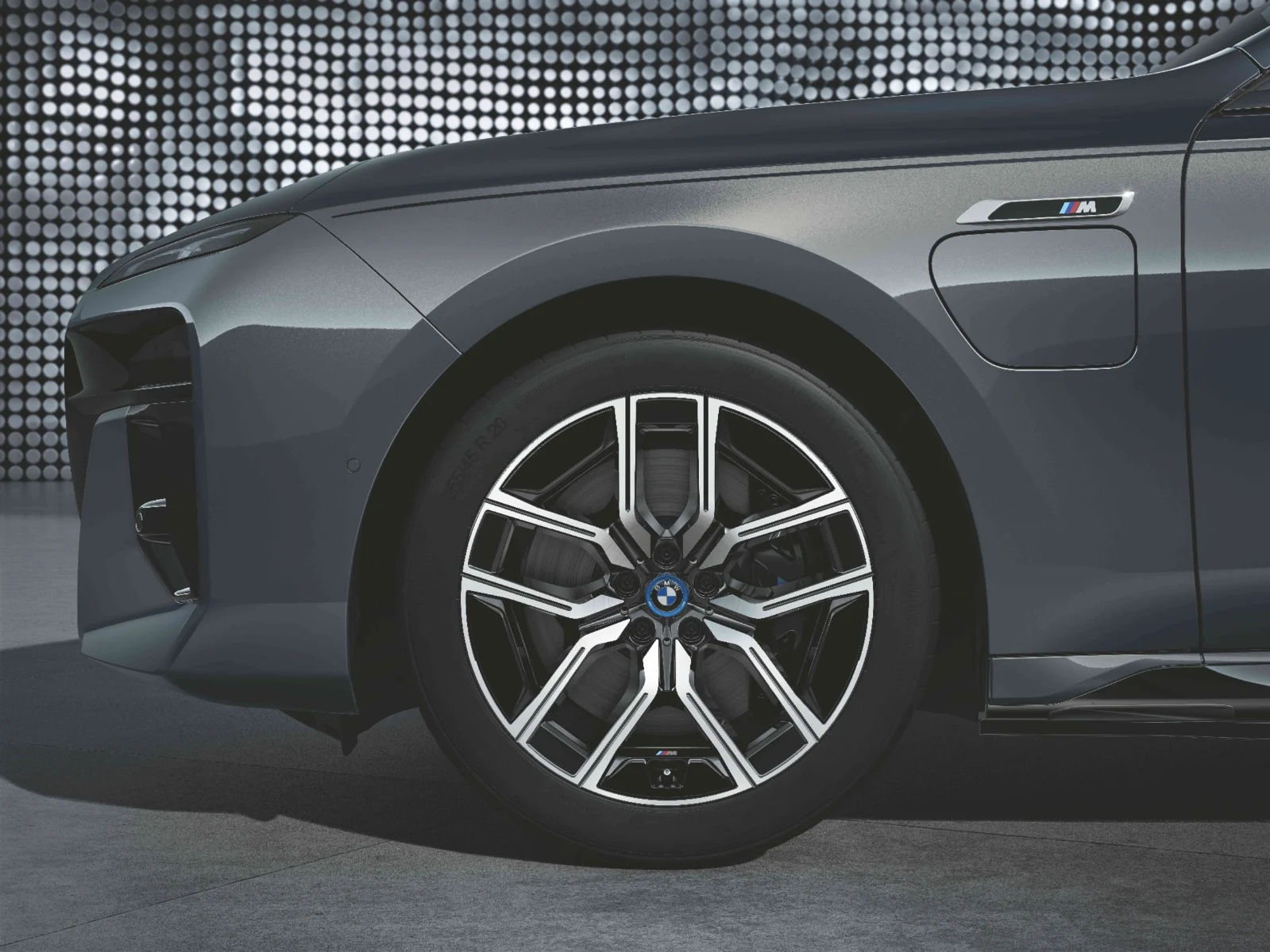 BMW Alufelge M Aerodynamik 907 bicolor (schwarz II/hochglanzpoliert) 9Jx20 ET24 7er G70