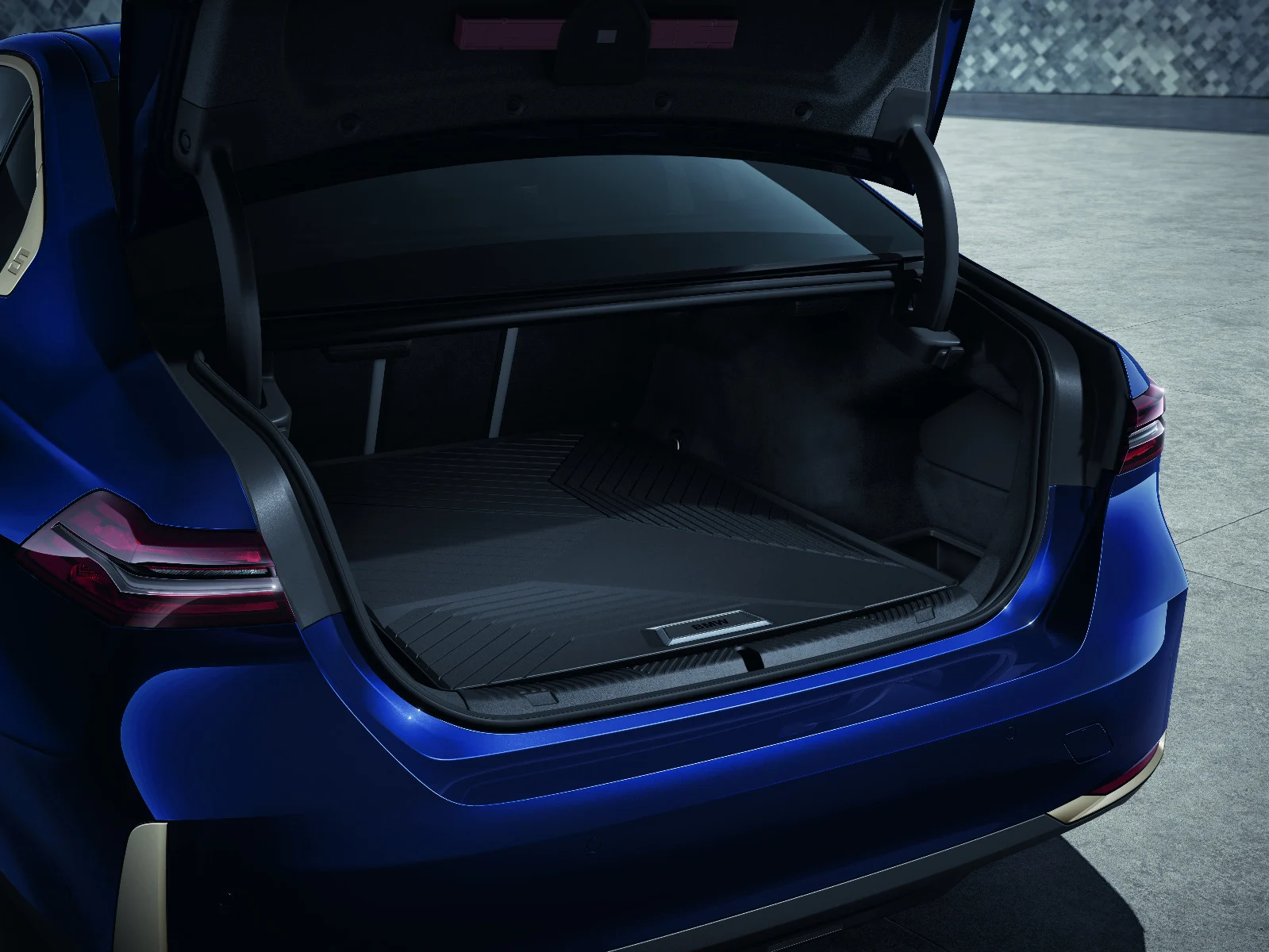 BMW Gepäckraumformmatte für Fahrzeuge mit Notrad 5er G60