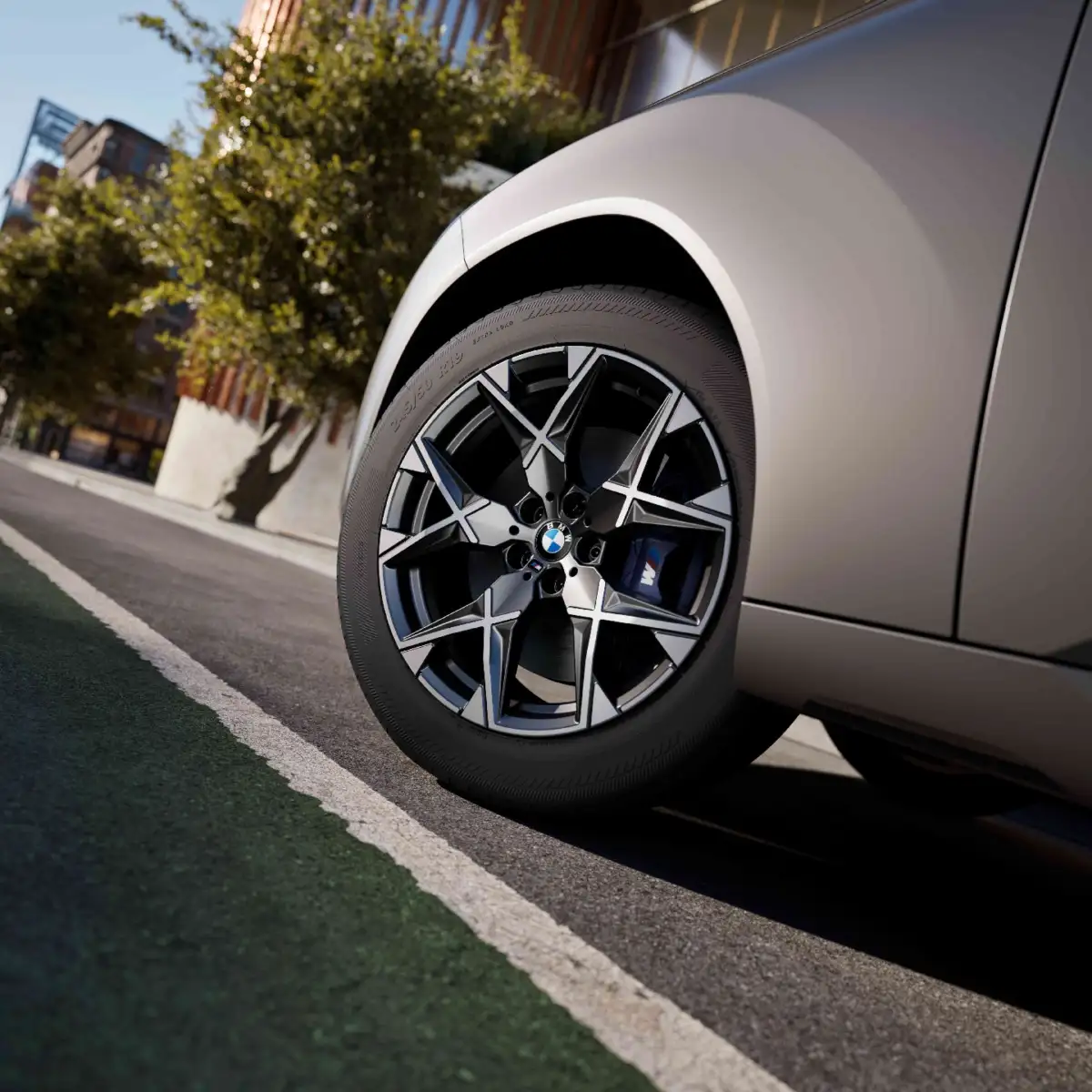 BMW Alufelge M Y-Speiche 1035 bicolor (midnight grey/hochglanzpol