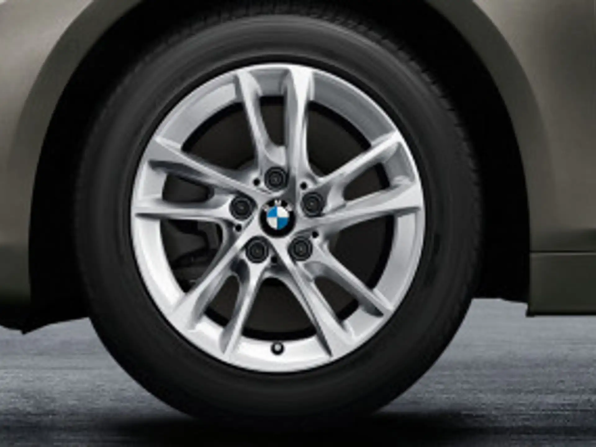 BMW Alufelge Doppelspeiche 474 7Jx16 ET47 1er F40 2er F44