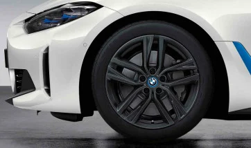 BMW Alufelge Doppelspeiche 853 gunmetal grey 8,5x18 ET36 4er G26 i4 G26