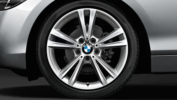 BMW Alufelge Doppelspeiche 385 18 Zoll silber 1er 2er