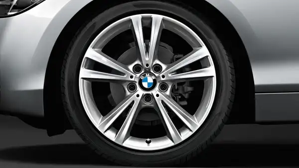 BMW Alufelge Doppelspeiche 385 18 Zoll silber - 1er F20 F21 2er F