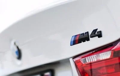BMW M4 Emblem F82 Coupe F83 Cabrio