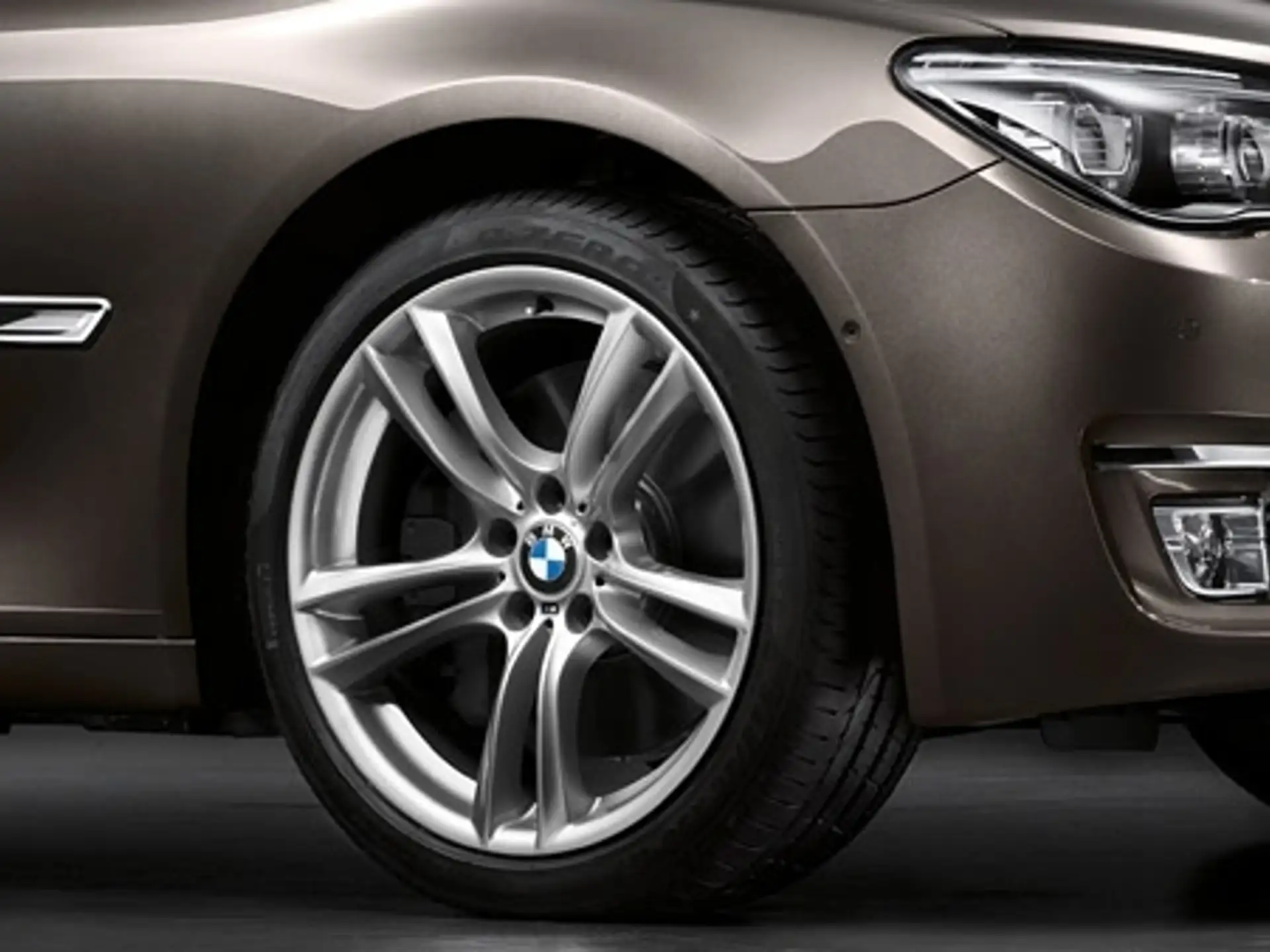 BMW Alufelge M Doppelspeiche 303 silber 10Jx20 ET41 5er F07 7er F01/F02/F04