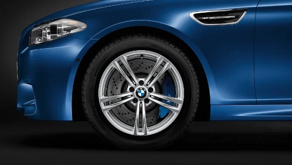 BMW Alufelge M Doppelspeiche 408 silber 9Jx19 ET25 5er F10 6er F06/F12/F13