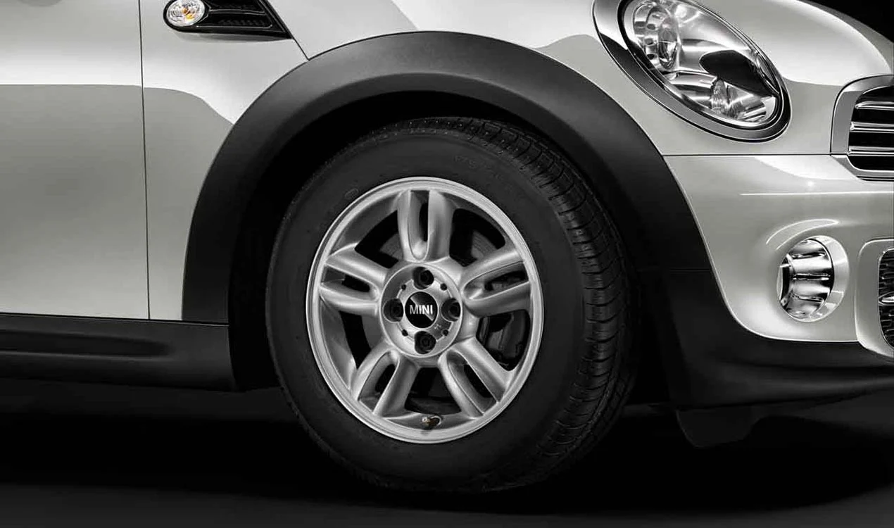MINI Alufelge 5 Star Twin Spoke 118 5,5J x 15 ET 45 Silber Vorderachse / Hinterachse