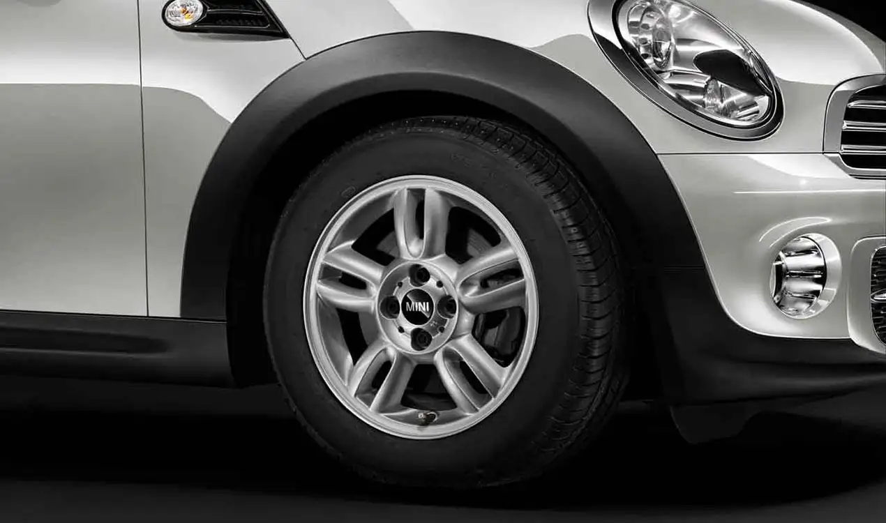 MINI Alufelge 5 Star Twin Spoke 118 5,5J x 15 ET 45 Silber Vorder