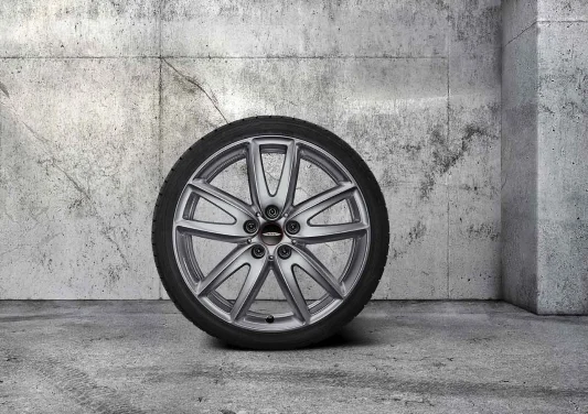 MINI Alufelge JCW Grip Spoke 520 brightsilver 8Jx18 ET57 F54 Vorderachse/Hinterachse