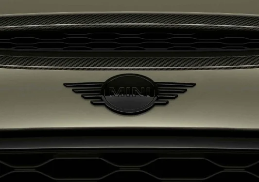MINI Emblem Haube Logo Piano Black F56
